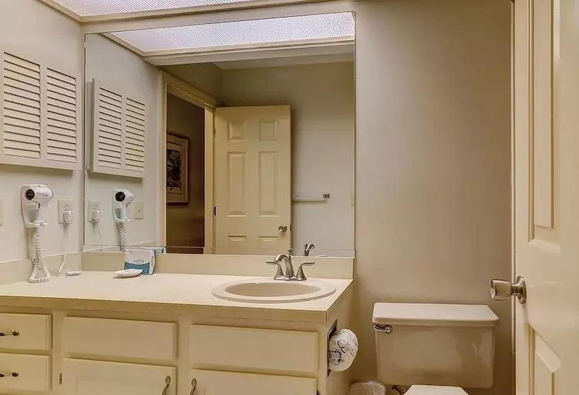 The Village At Palmetto Dunes