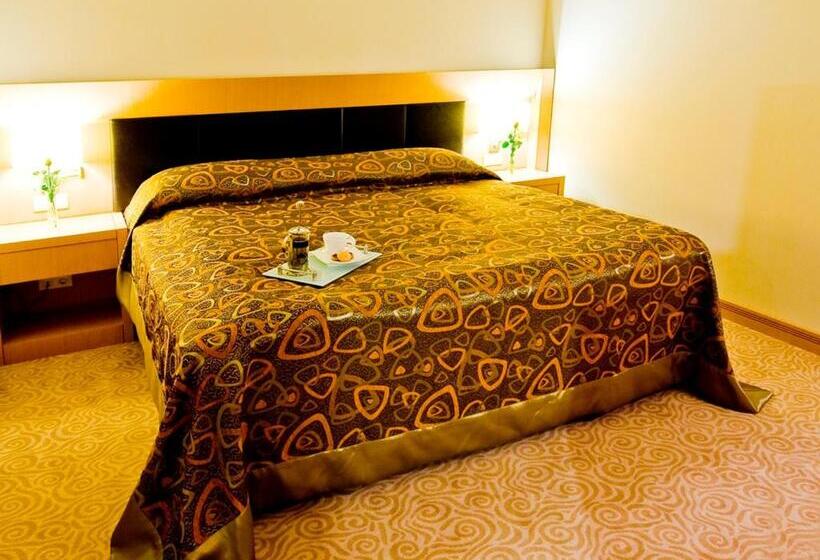 فندق Adrina Termal Health & Spa