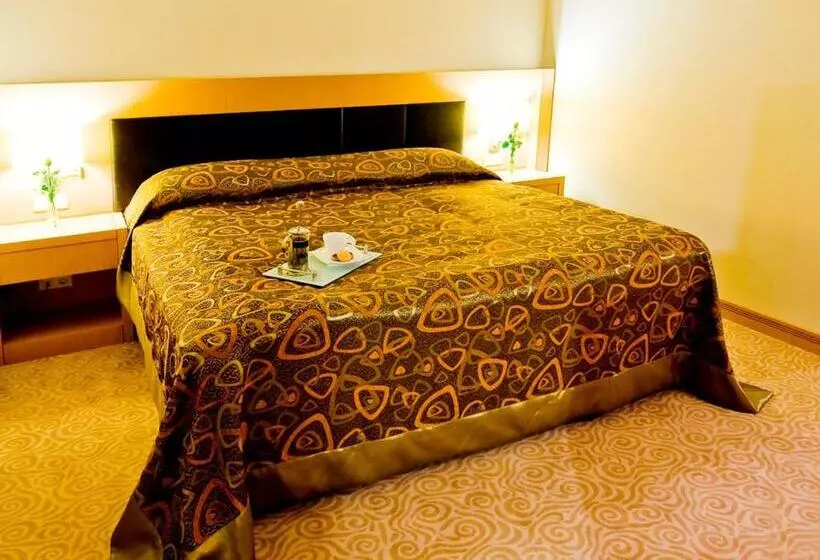 酒店 Adrina Termal Health & Spa