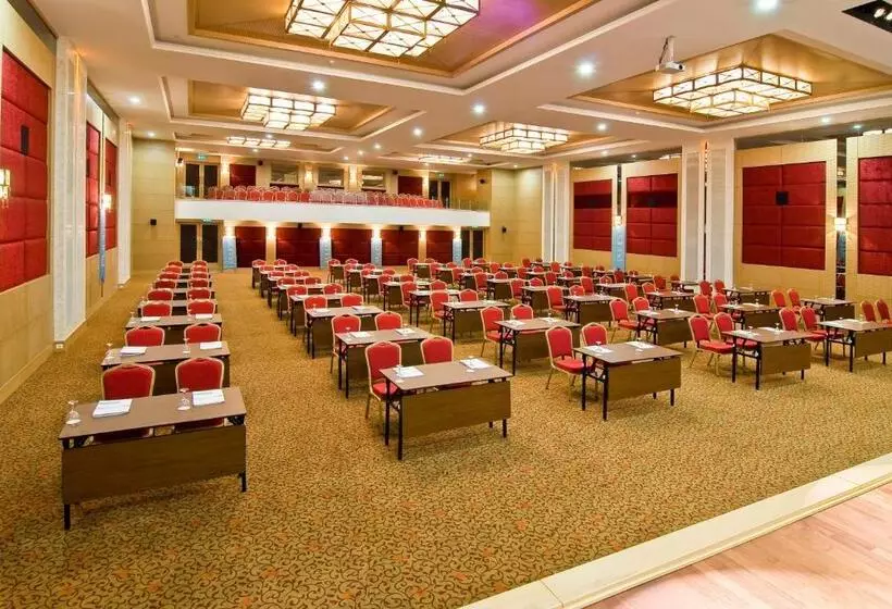 酒店 Adrina Termal Health & Spa