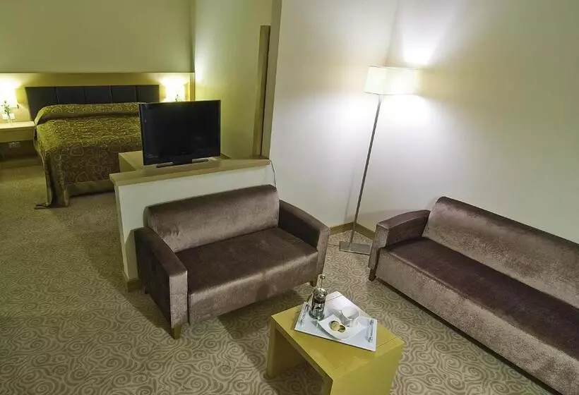 酒店 Adrina Termal Health & Spa