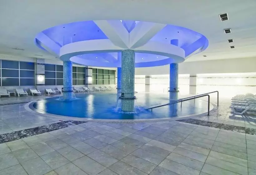 酒店 Adrina Termal Health & Spa