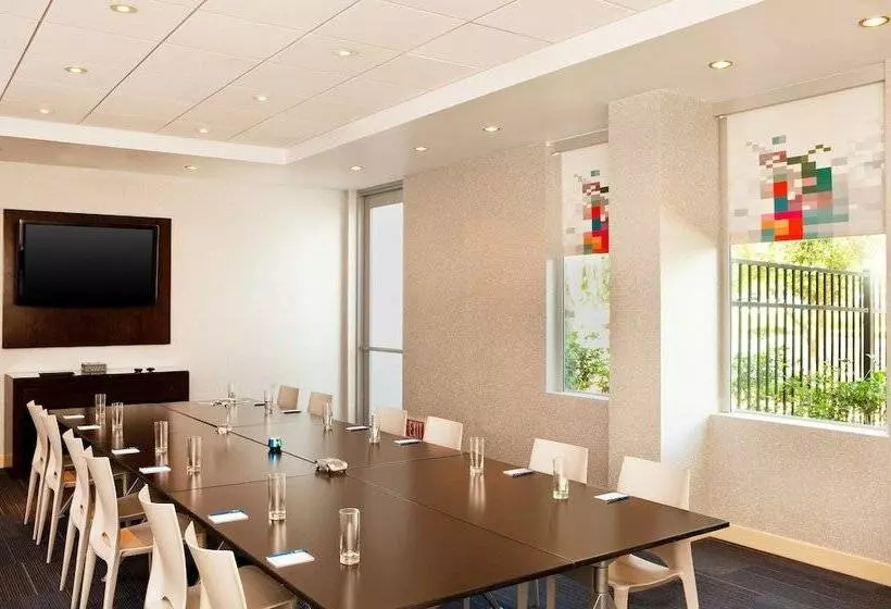 Отель Aloft Ontariorancho Cucamonga