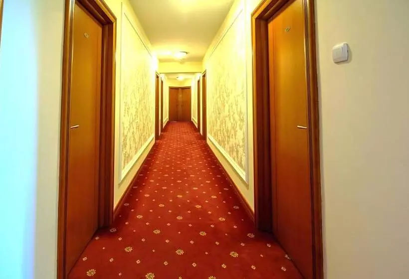 هتل Cezar Banja Luka