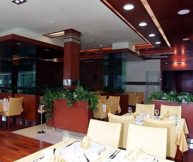 هتل Cezar Banja Luka