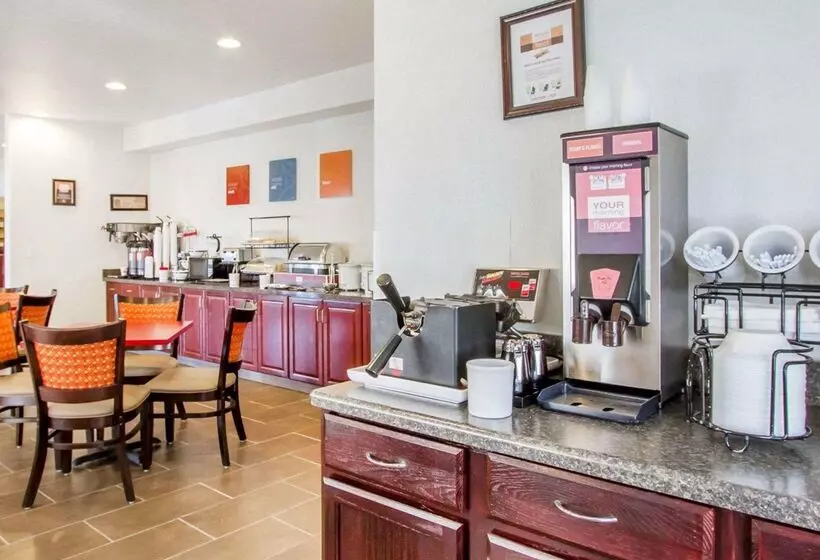 Отель Comfort Inn Bolivar