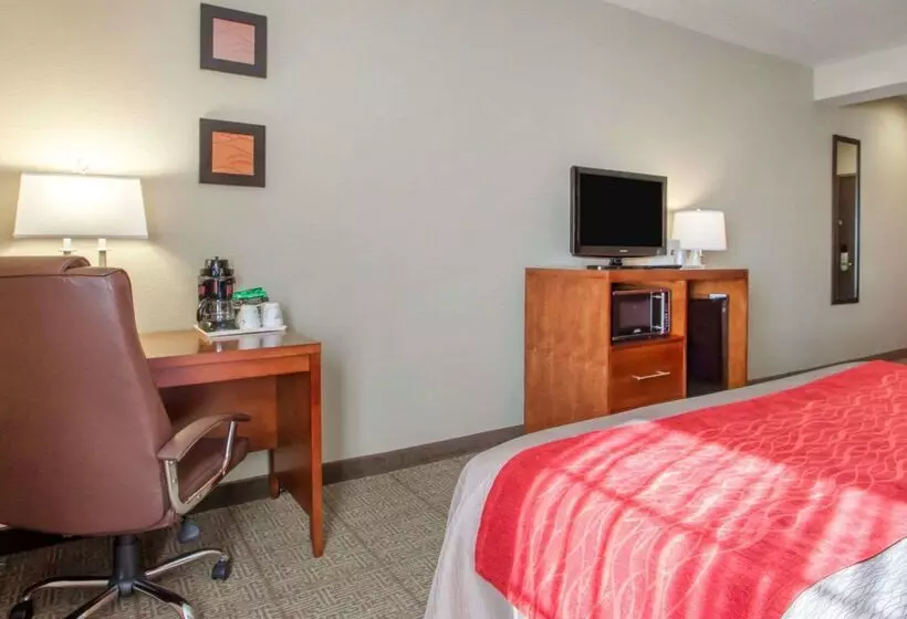 Отель Comfort Inn Bolivar