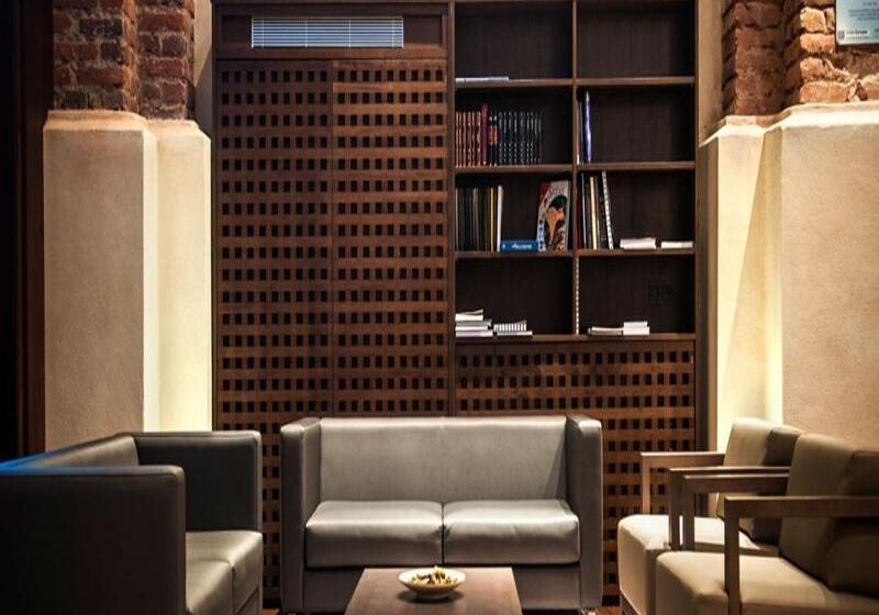 هتل Convento Aracena & Spa