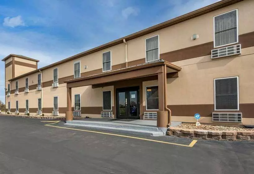 ホテル Econo Lodge  Inn & Suites