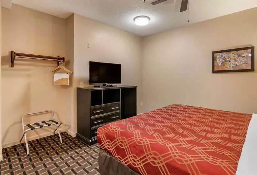 ホテル Econo Lodge  Inn & Suites