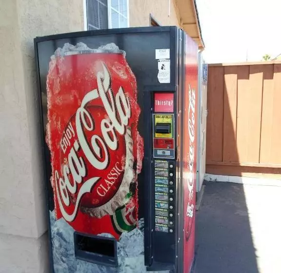 ホテル Economy Inn Morgan Hill