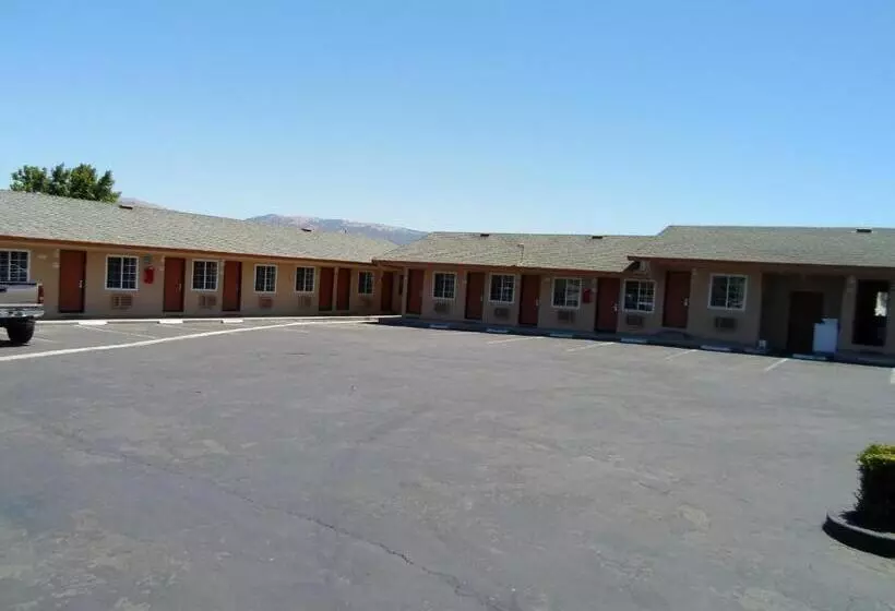 ホテル Economy Inn Morgan Hill