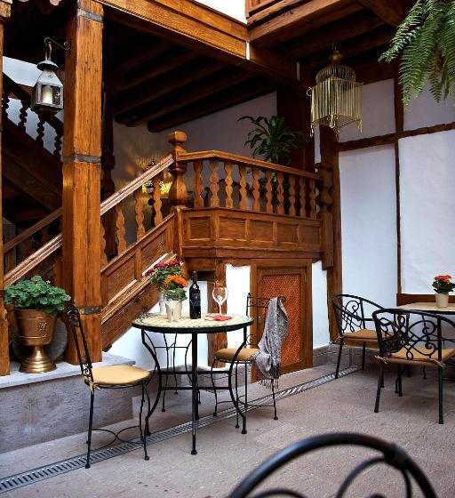 هتل Emblemático San Agustin