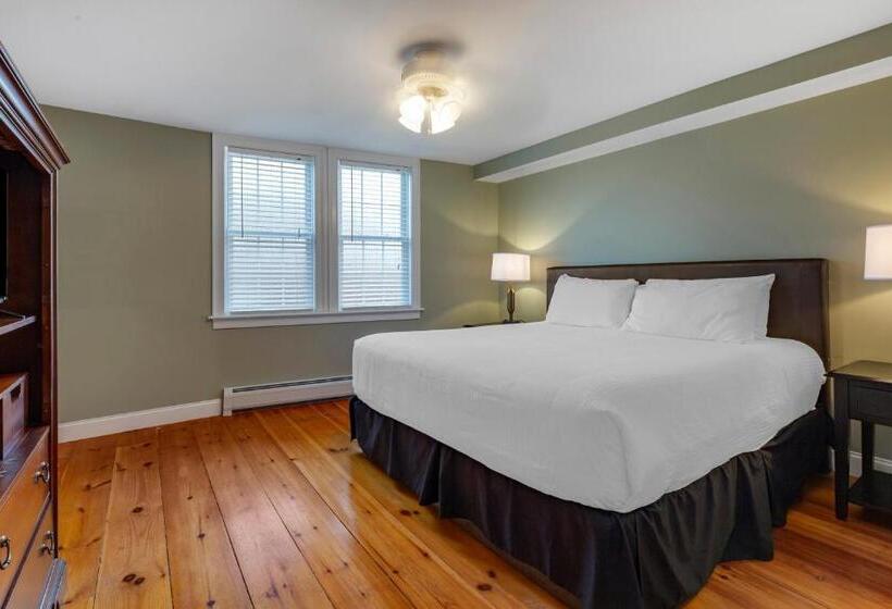 Essex Street Inn & Suites, Ascend Hotel Collection