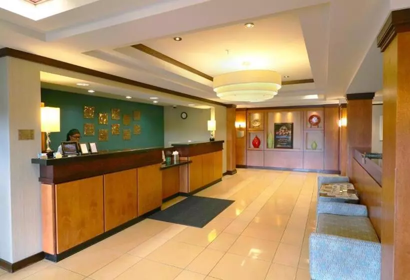 Otel Fairfield Inn & Suites Des Moines Airport