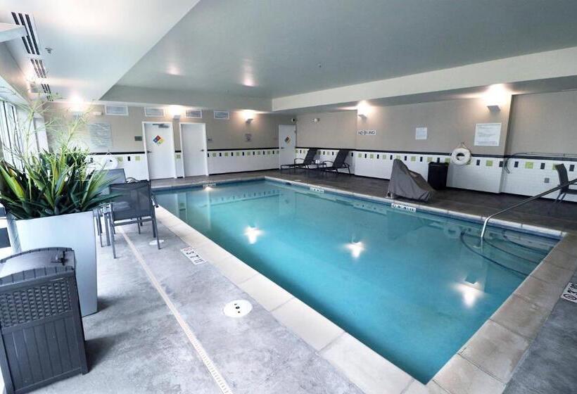 فندق Fairfield Inn & Suites Des Moines Airport