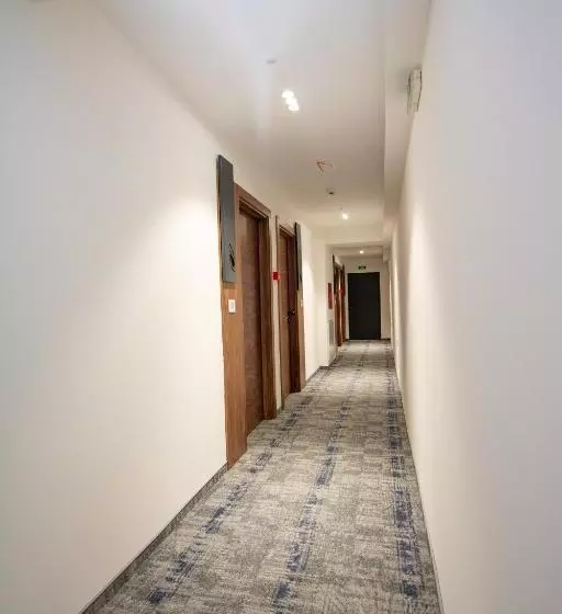 בית מלון כפרי Grand