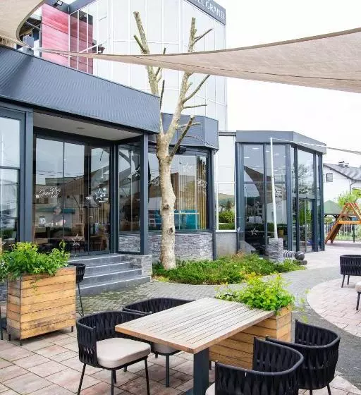 בית מלון כפרי Grand