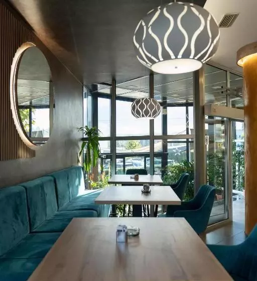 בית מלון כפרי Grand