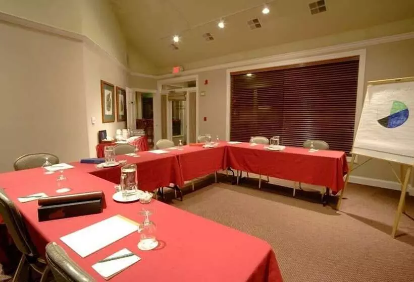 Отель Lambertville House