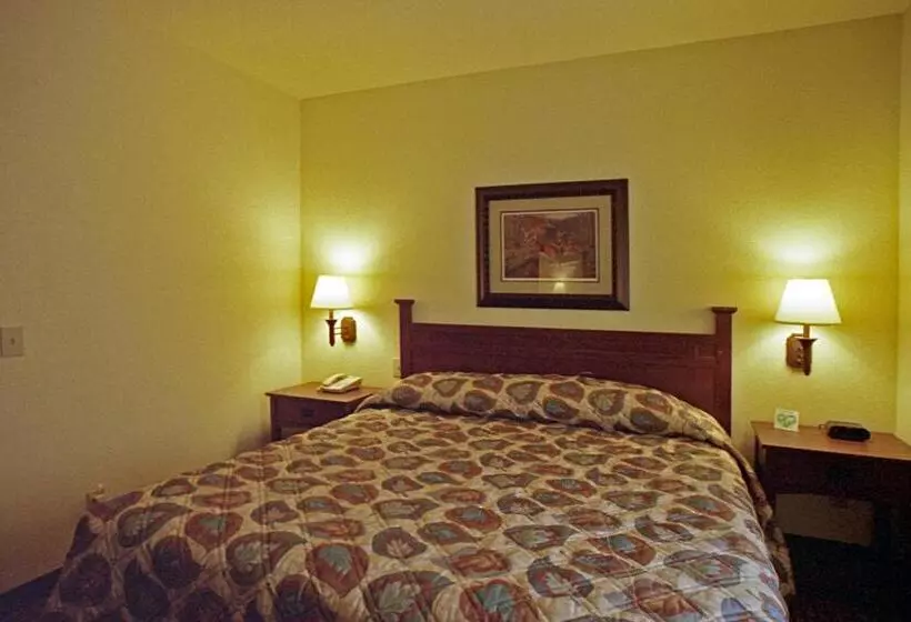 ホテル Mountain Inn & Suites Airport   Hendersonville