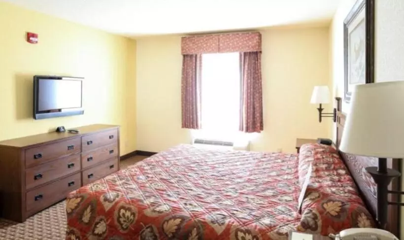 ホテル Mountain Inn & Suites Airport   Hendersonville