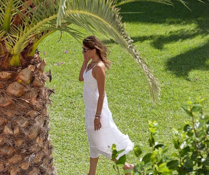 酒店 Mrs Chryssana Beach