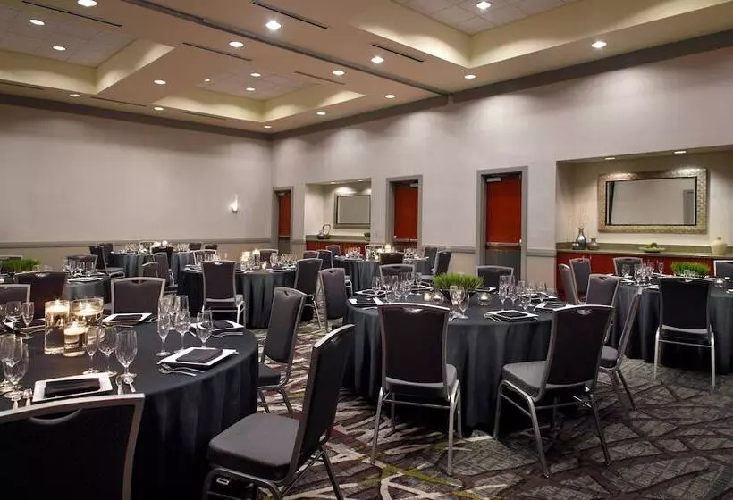 호텔 Raleigh Marriott City Center