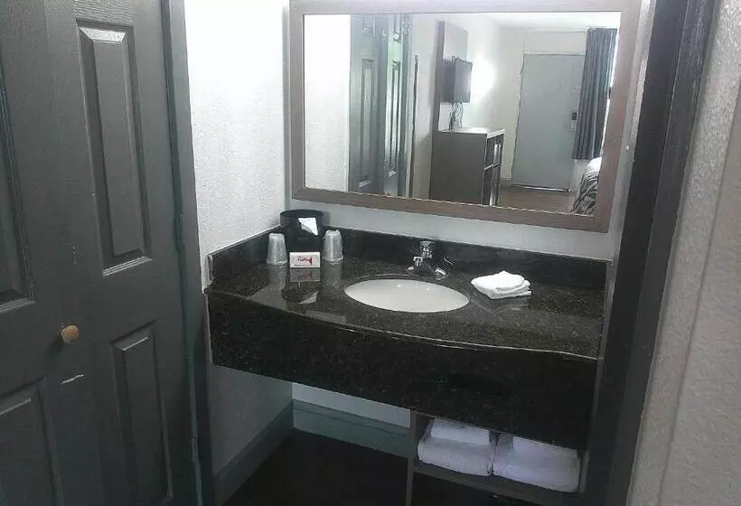 בית מלון כפרי Red Roof Inn Richmond Airport Sandston