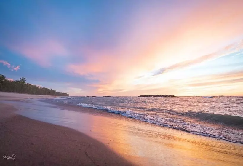 ホテル Sheraton Erie Bayfront