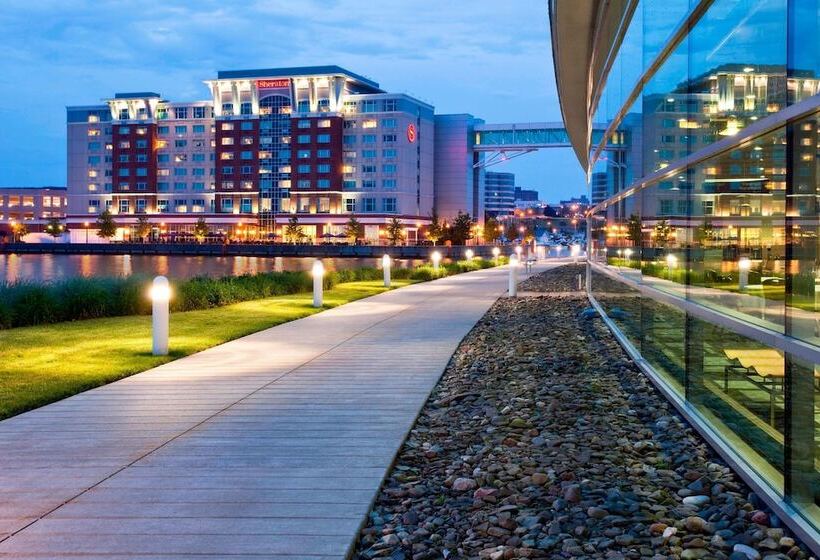 Отель Sheraton Erie Bayfront