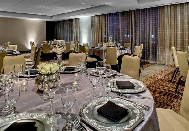 فندق Twelve Downtown, Autograph Collection