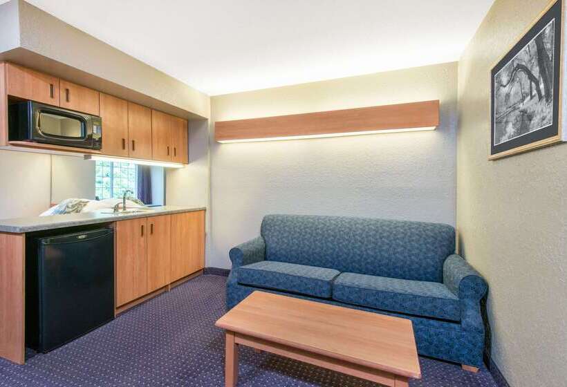 Microtel Inn & Suites By Wyndham Hazelton/bruceton Mills