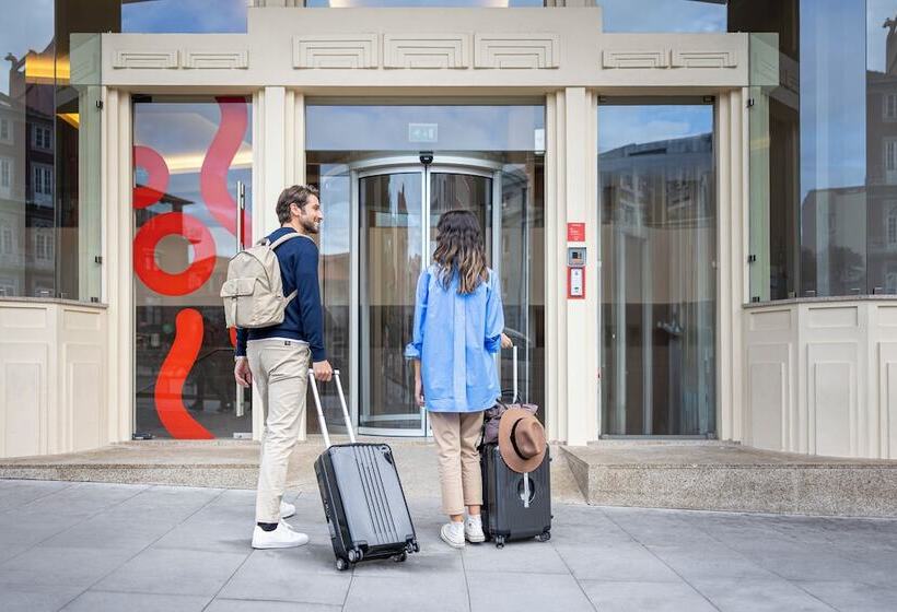 Moov Hotel Porto Centro