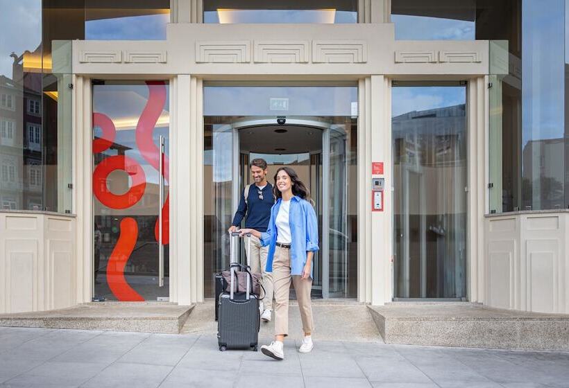 Moov Hotel Porto Centro