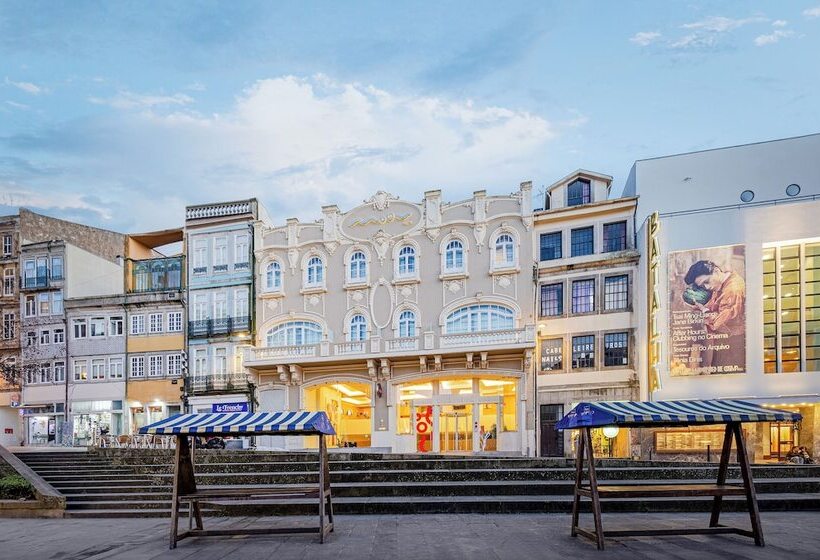 Moov Hotel Porto Centro