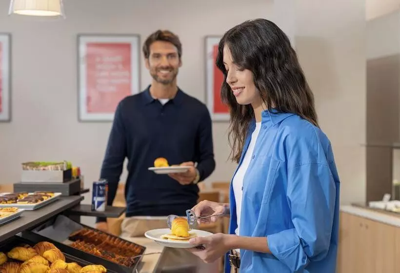 Moov Hotel Porto Centro