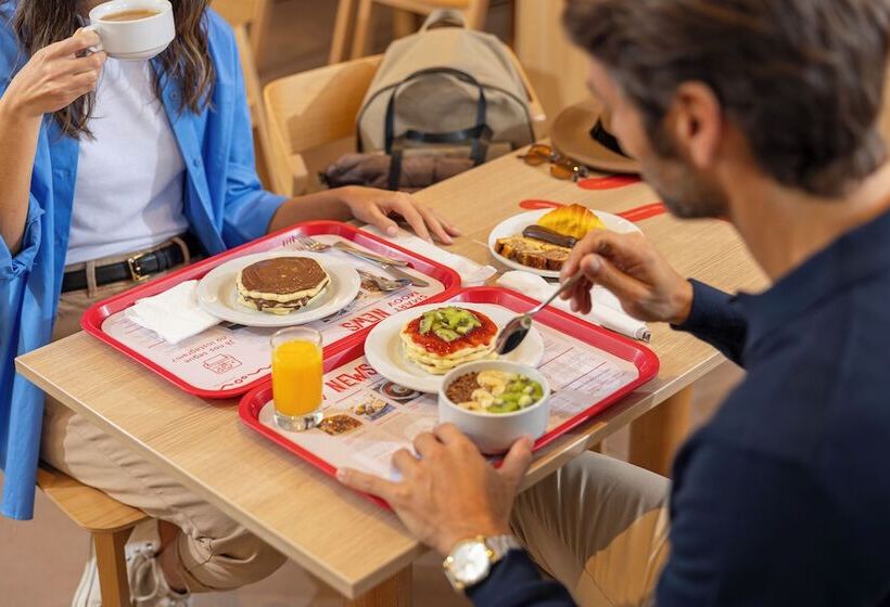 Moov Hotel Porto Centro