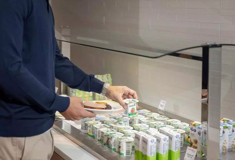 Moov Hotel Porto Centro