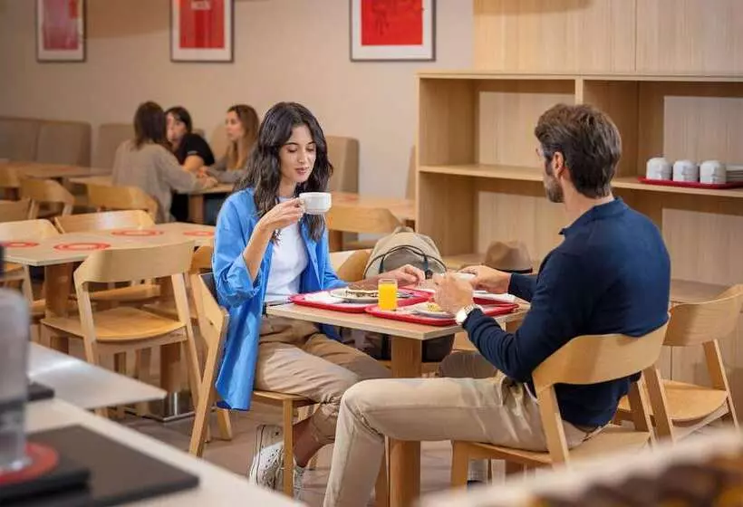 Moov Hotel Porto Centro