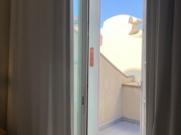 Moov Hotel Porto Centro