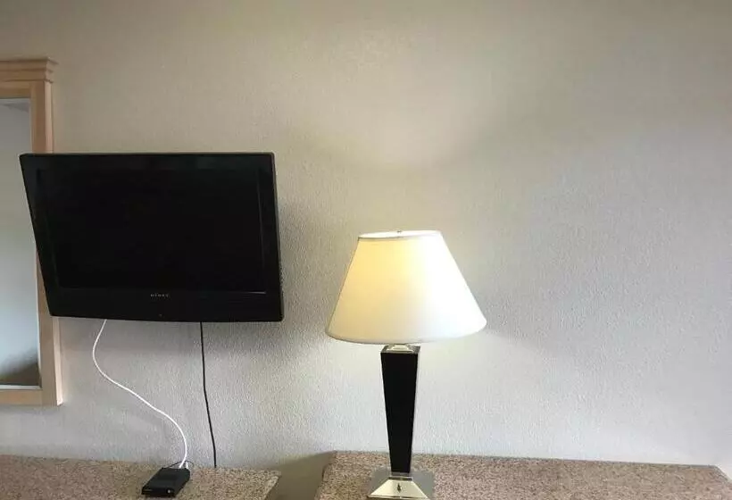 모텔 Crystal Inn And Suites