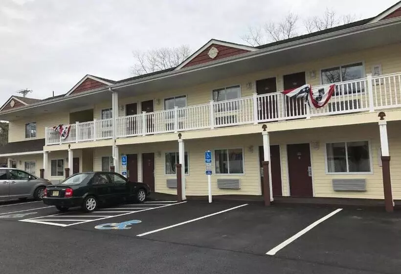 모텔 Crystal Inn And Suites