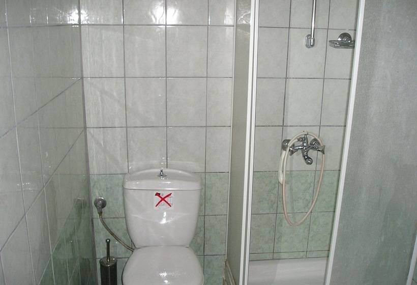 River Studios & Apartments