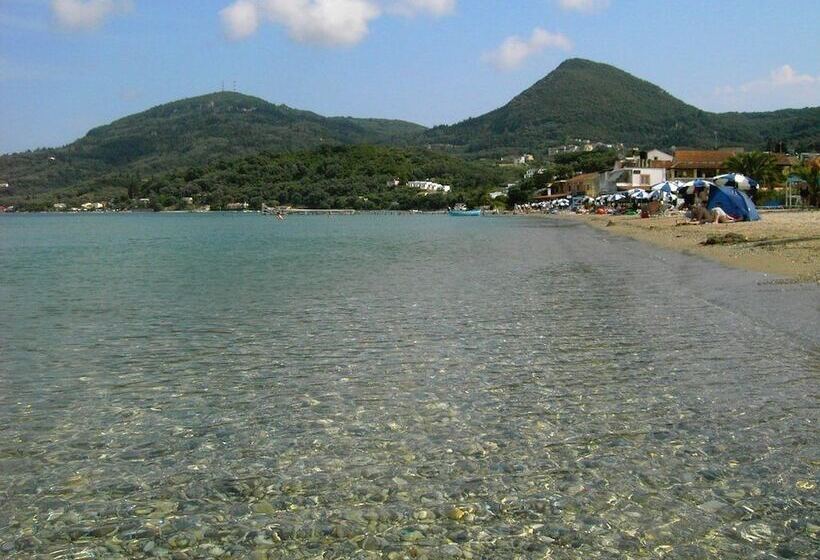 River Studios & Apartments