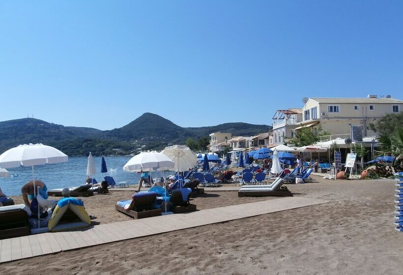 River Studios & Apartments