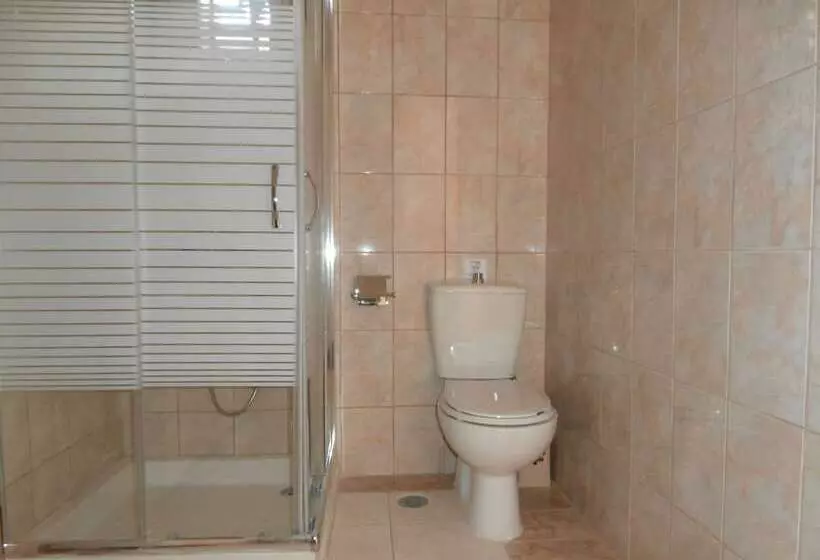 River Studios & Apartments