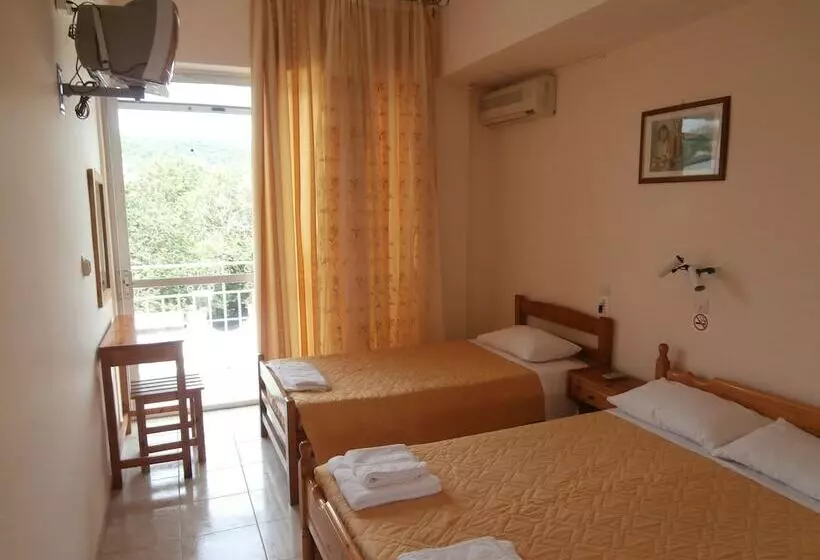 River Studios & Apartments