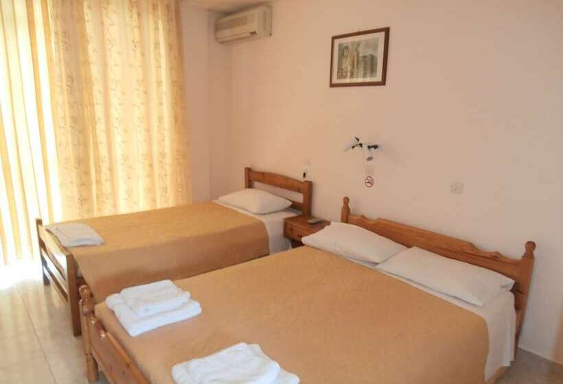 River Studios & Apartments