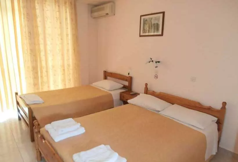 River Studios & Apartments